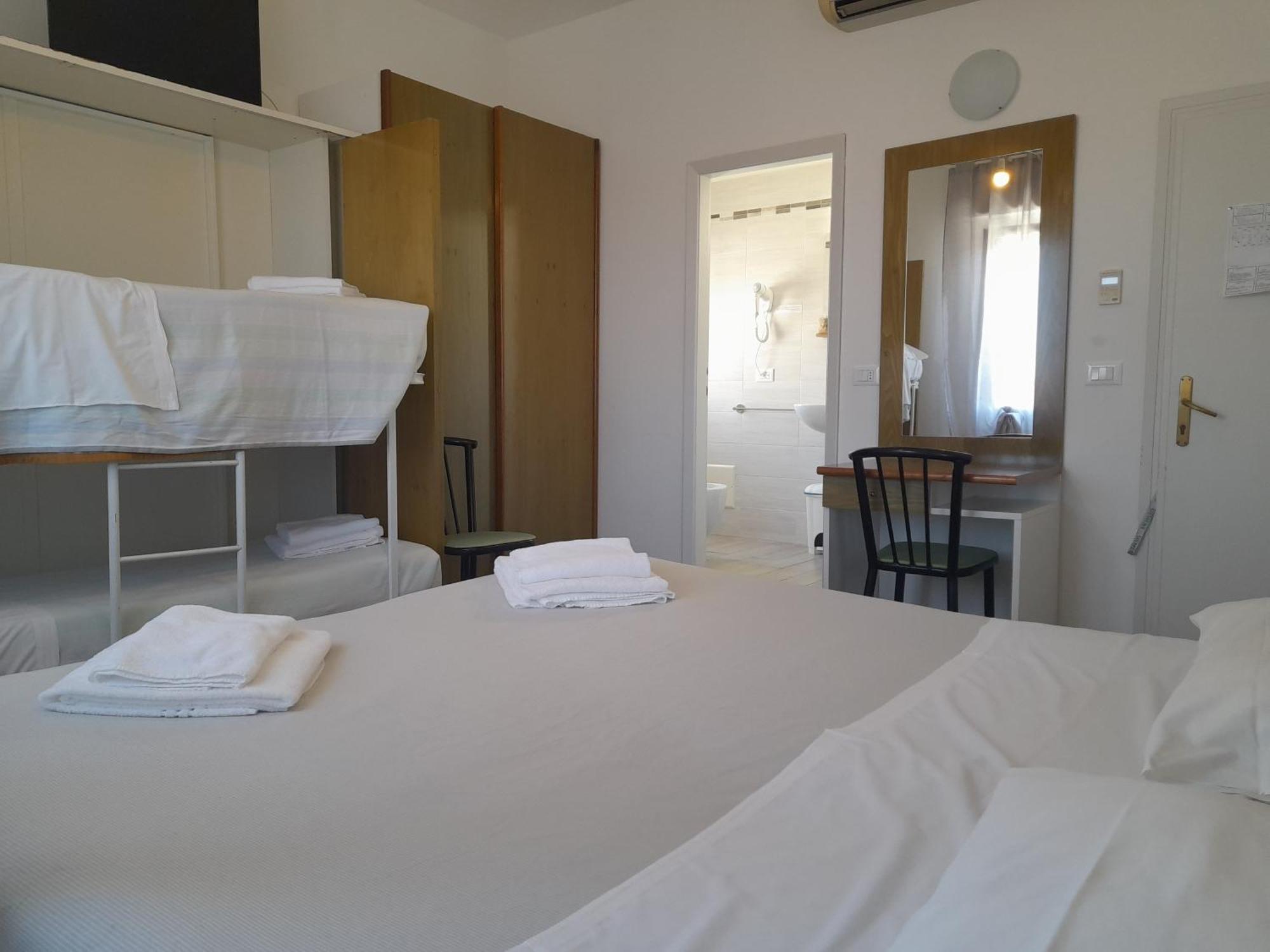 Otello Hotel Punta Marina